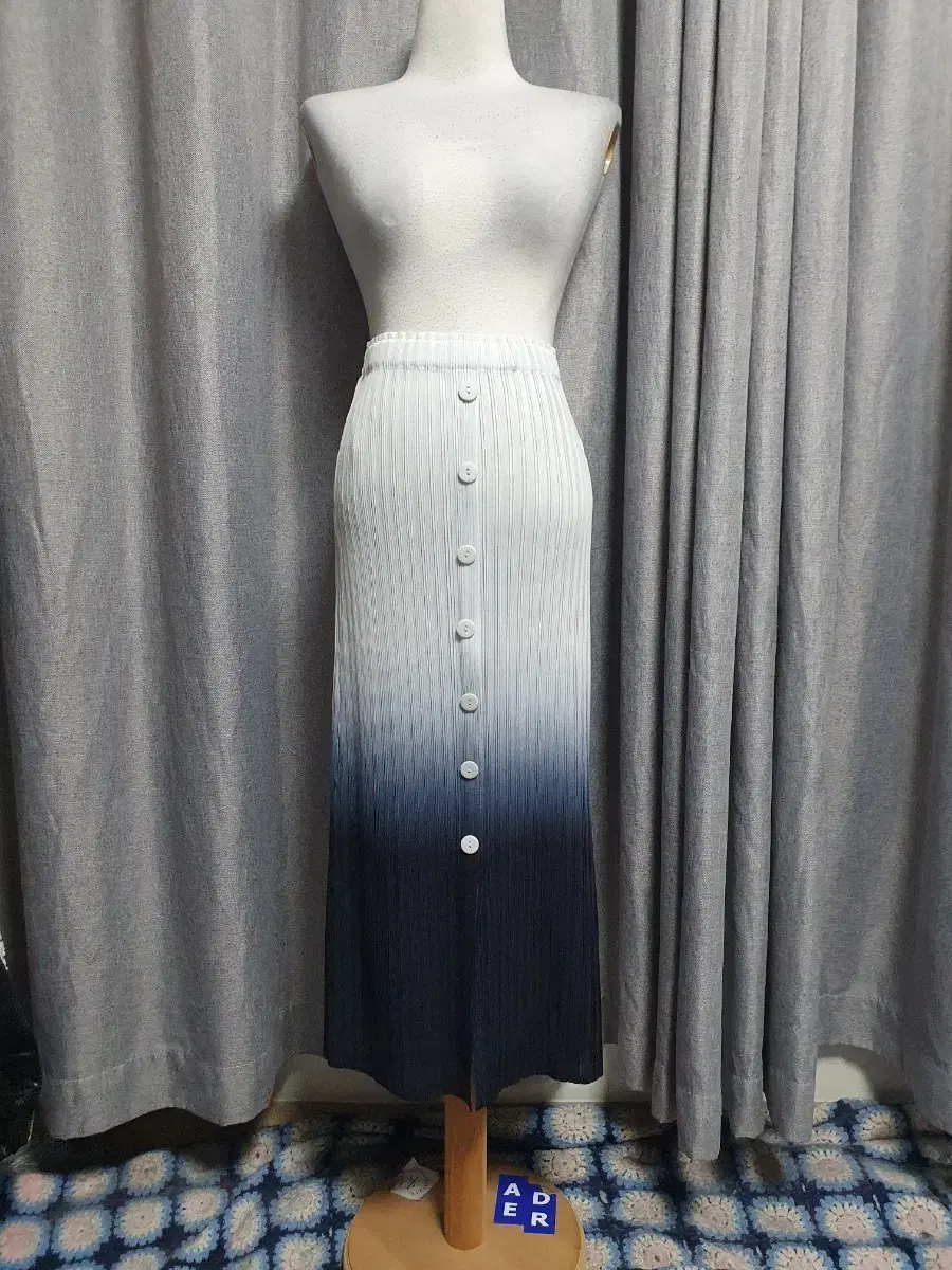 SETUP EXE Skirt 33 SPORTY SKIRT BLACK on Bunjang Global Site.